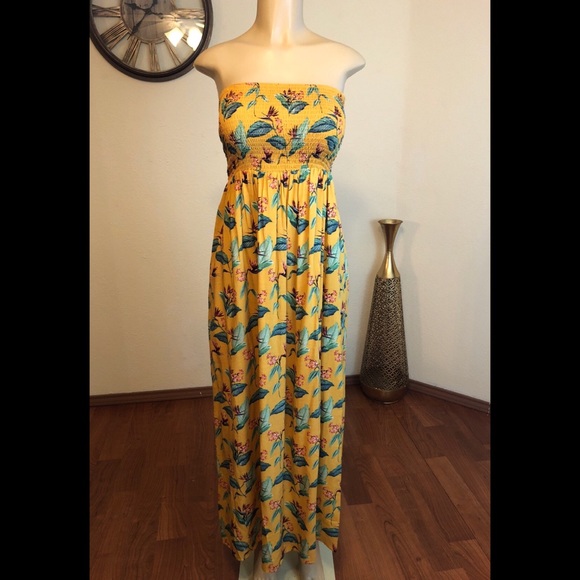 Forever 21 Dresses & Skirts - Forever 21 Strapless Yellow and Green Maxi Dress